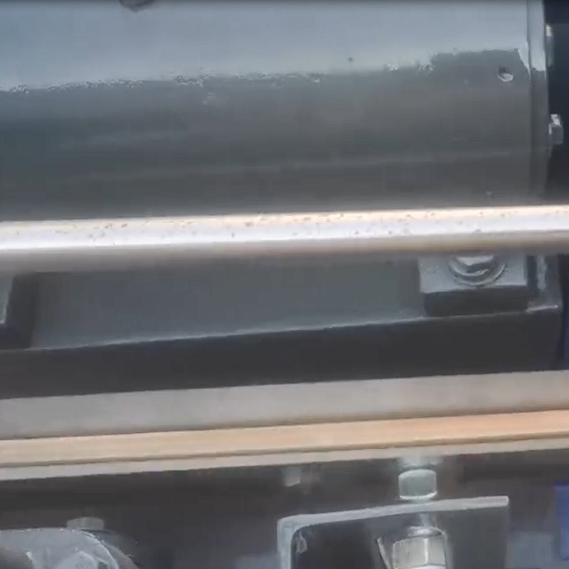 Steel bar polishing machine