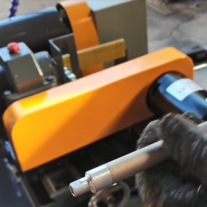 Aluminum pipe polishing machine