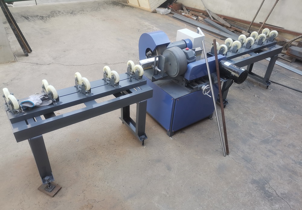 Automatic Pipe Polishing Machine With Pipe Stands