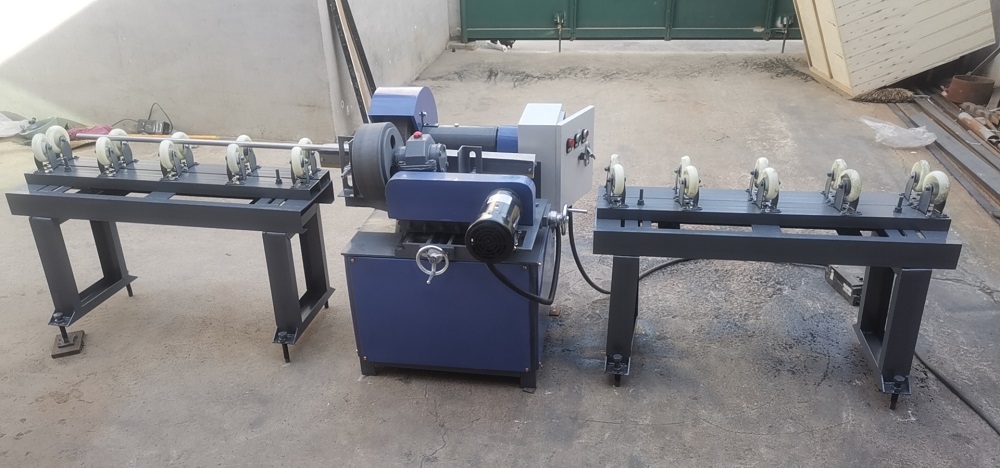 Automatic Pipe Polishing Machine With Pipe Stands