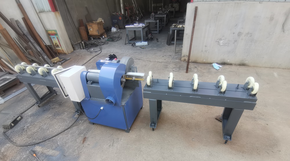 Automatic Pipe Polishing Machine With Pipe Stands