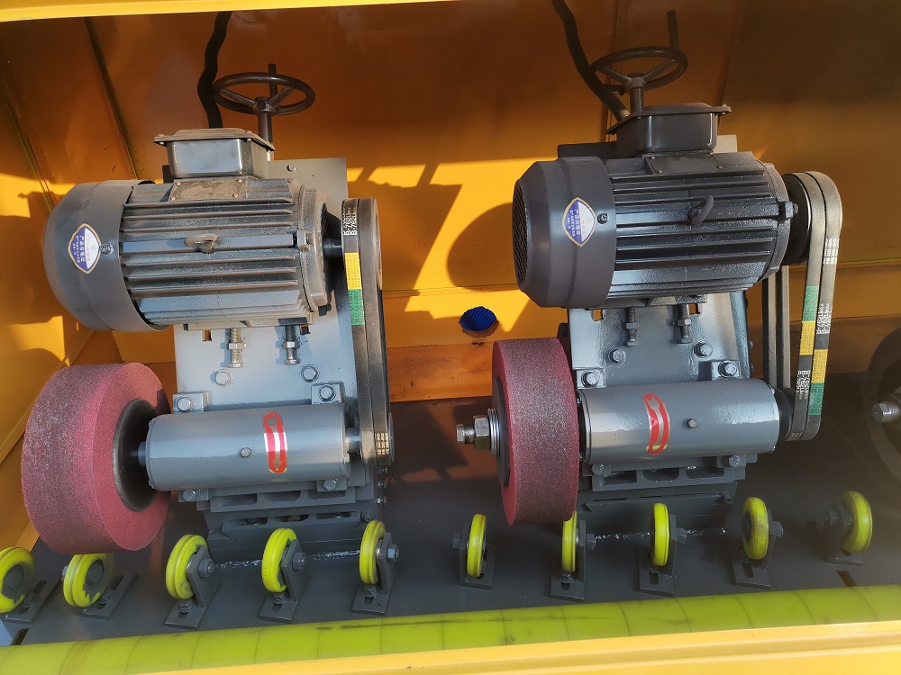 Fire fighting grooving pipe polishing machine