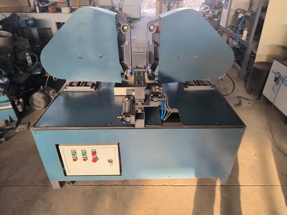 Hex nut polishing machine