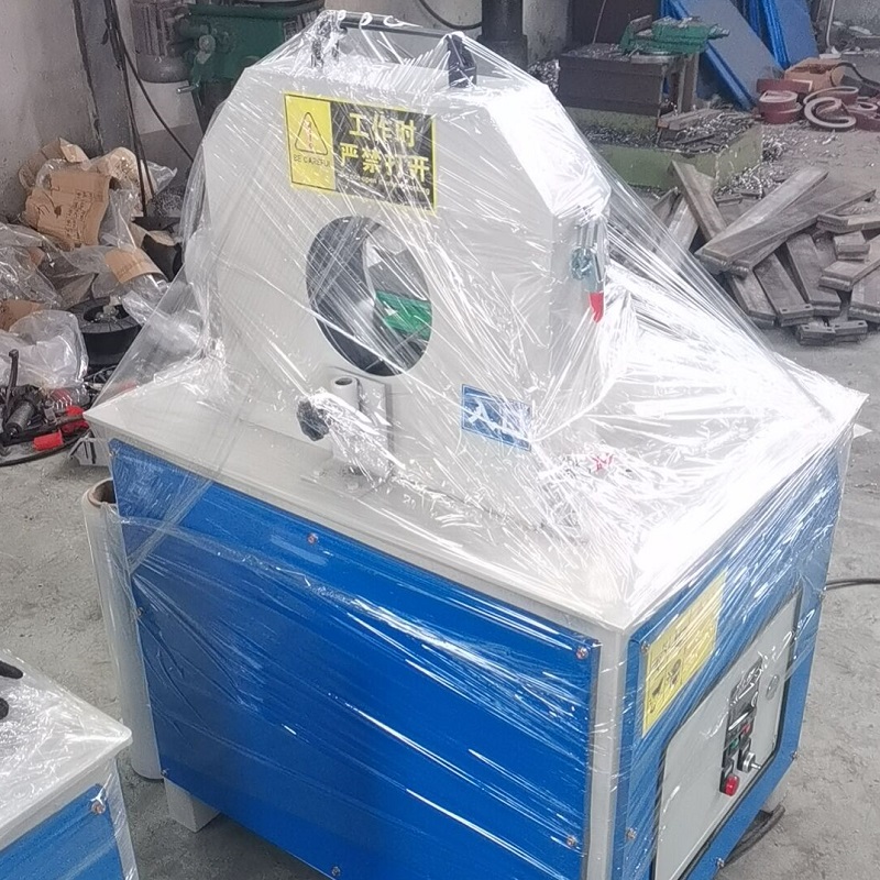 Planetary pipe polishing machine