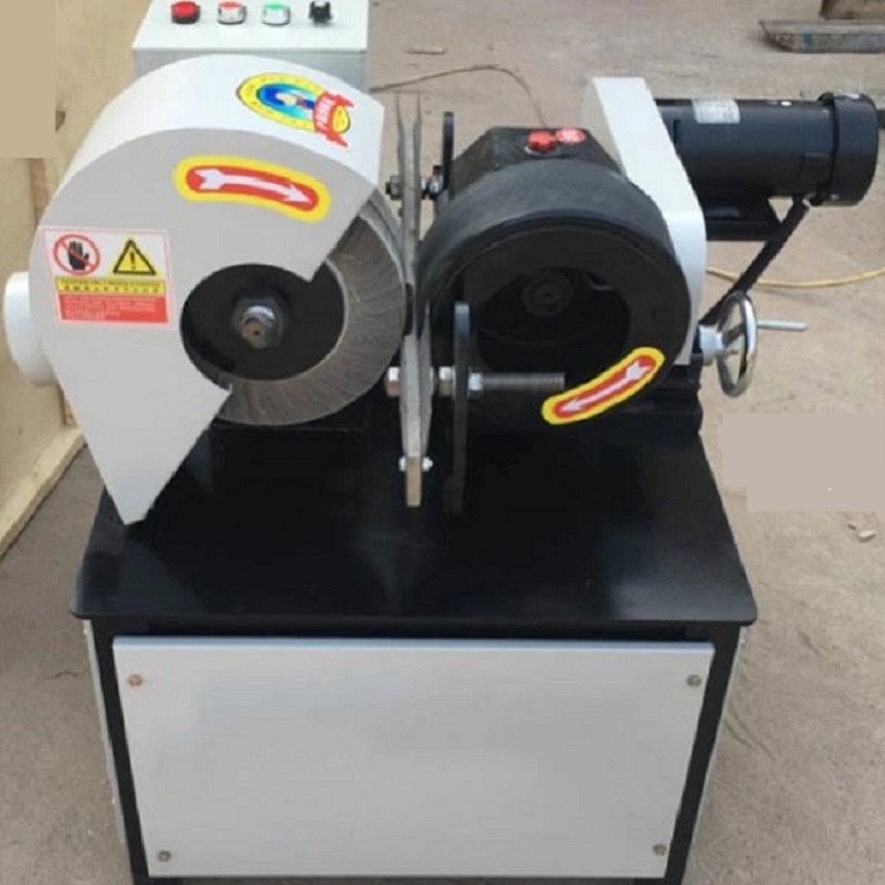 Studs polishing machine