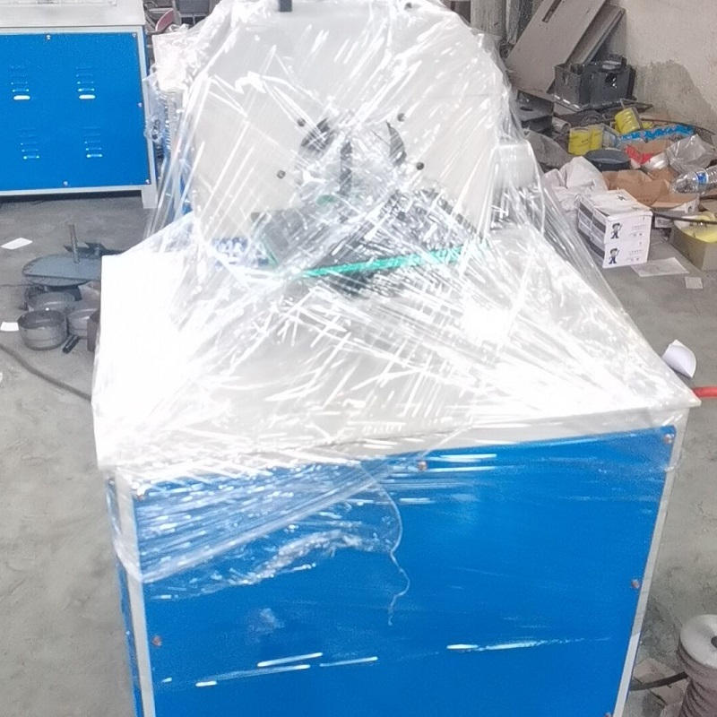 Bending pipe polishing machine