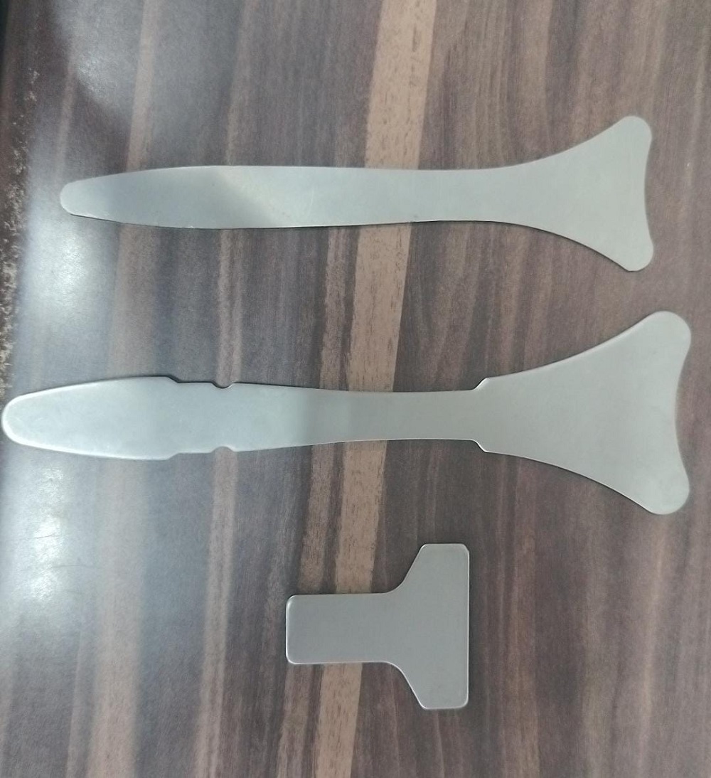 Bracket plate polishing machine