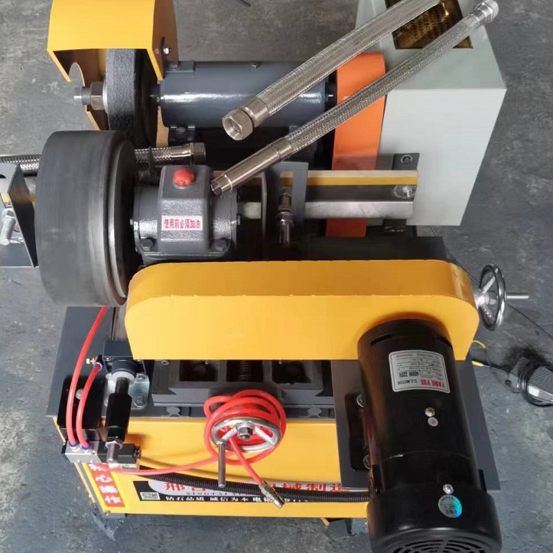 Ball head rod polishing machine