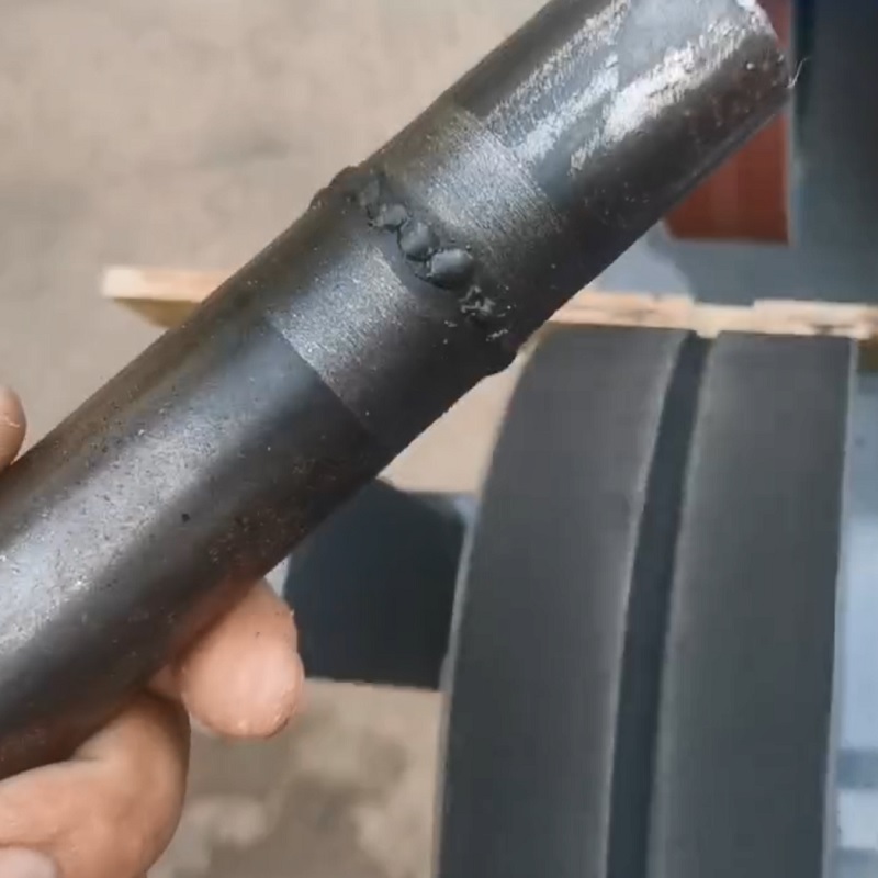 Embossed pipe polishing machine
