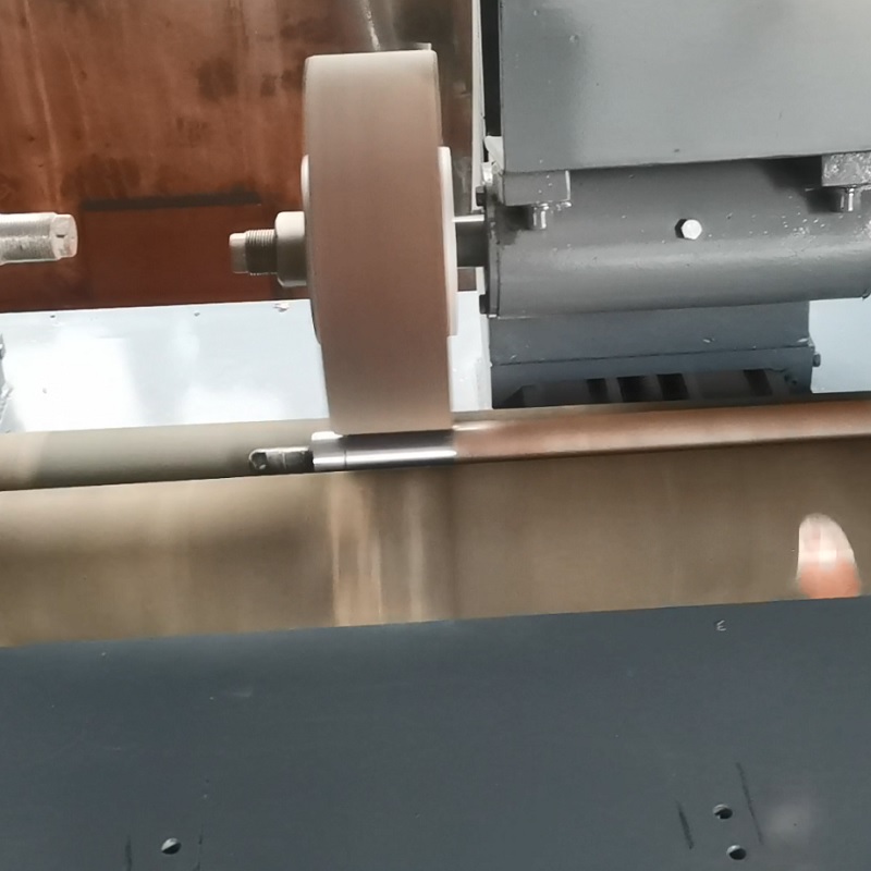 No scratch pipe polishing machine