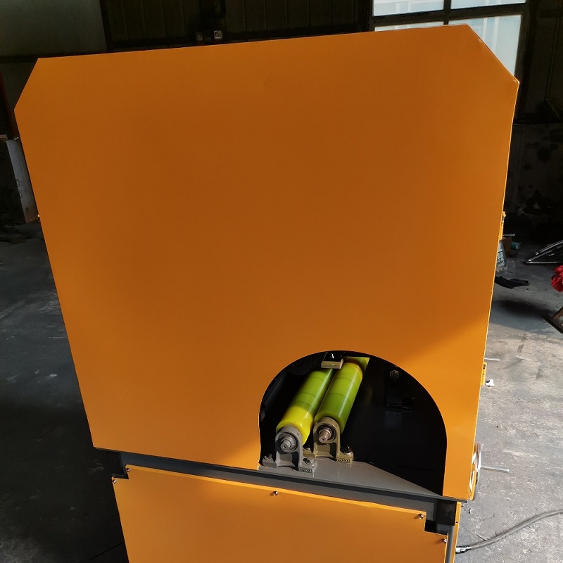 No scratch pipe polishing machine