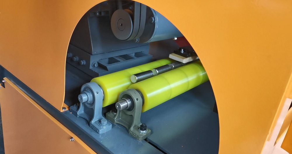 No scratch pipe polishing machine