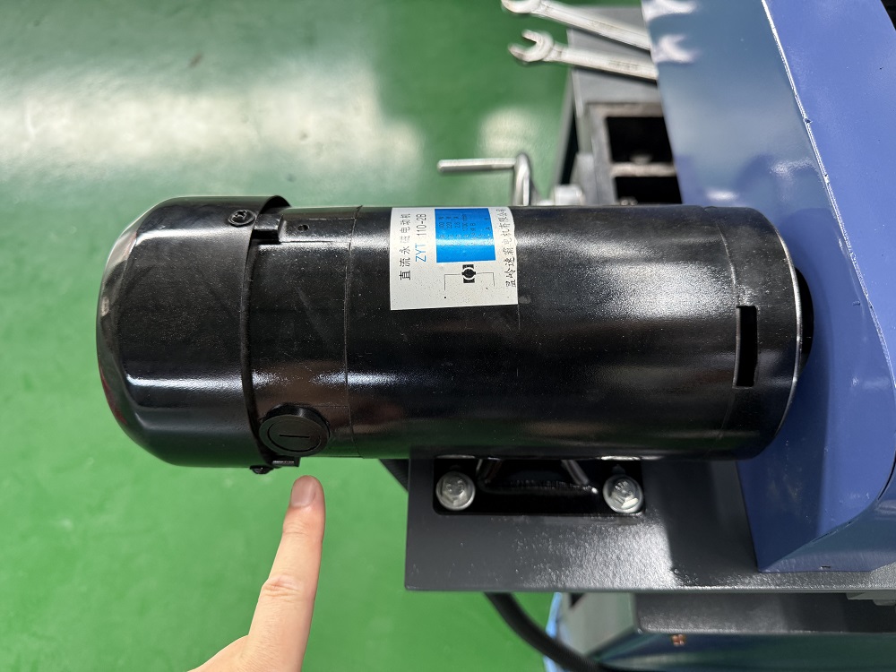 carbon brush on pipe polishing machine motor