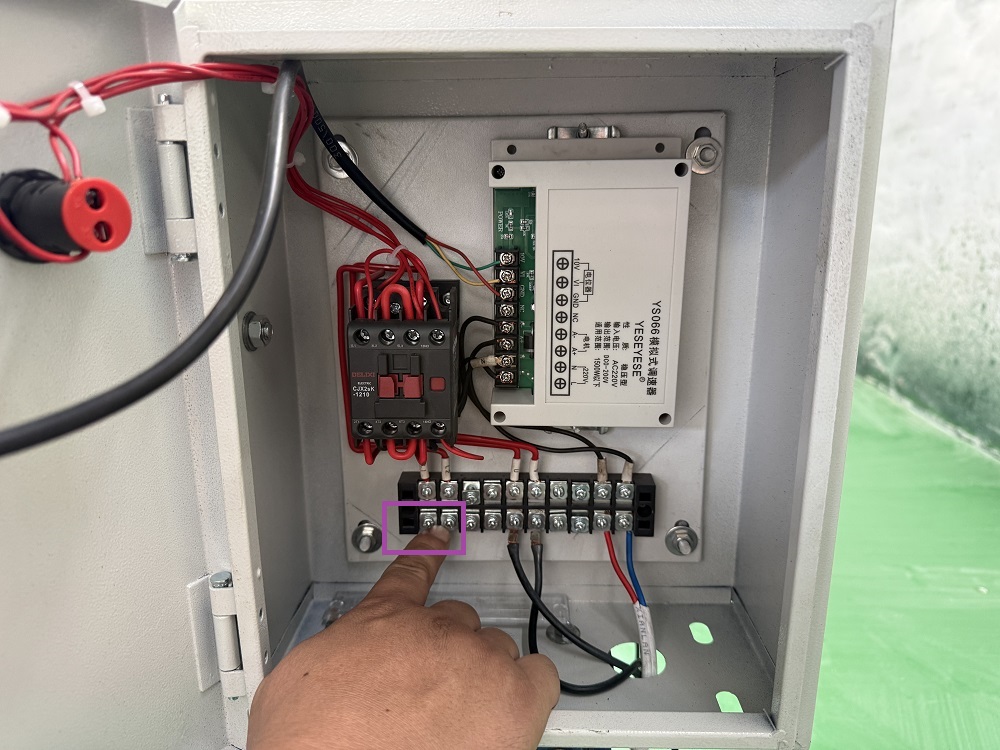 electrical cabinet of pipe polishing machine