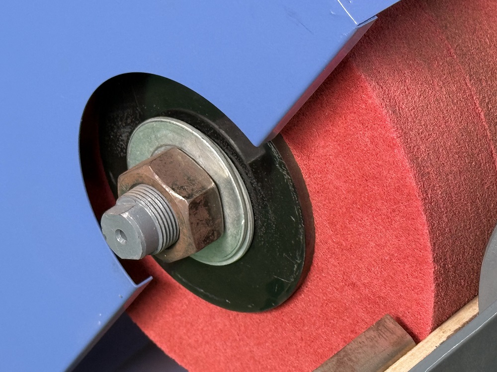 how to install the buffing wheel