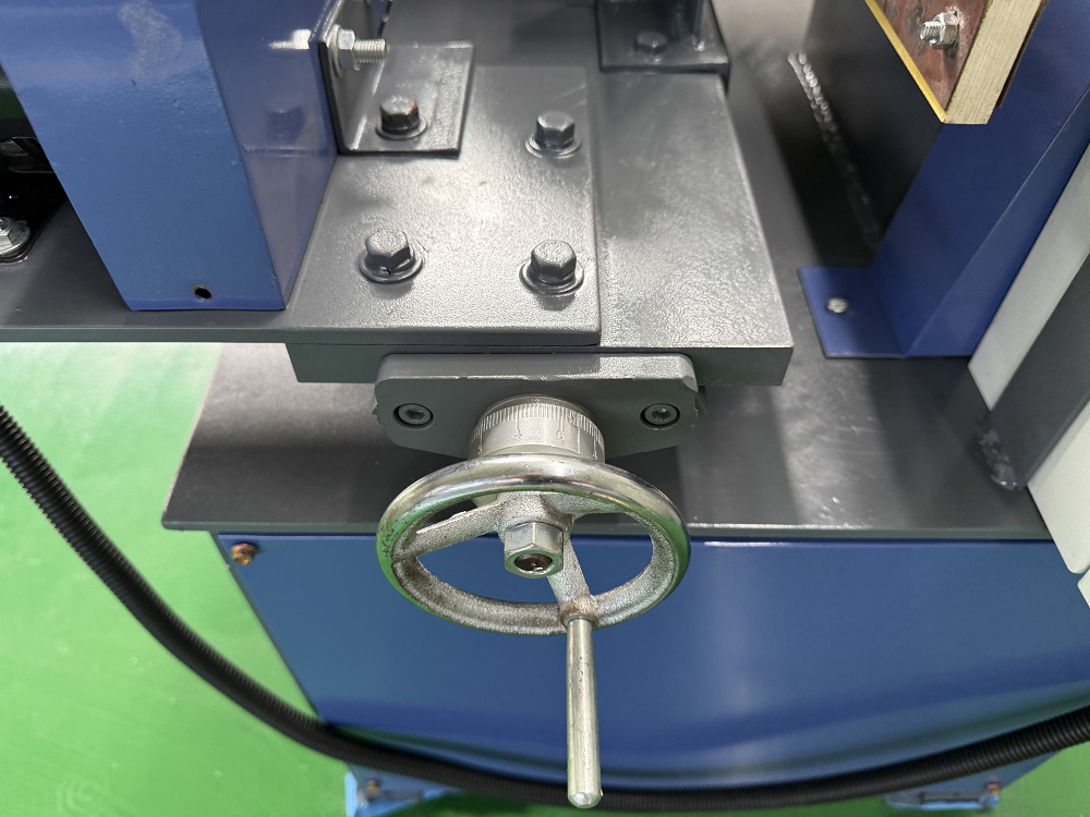 side hand wheel